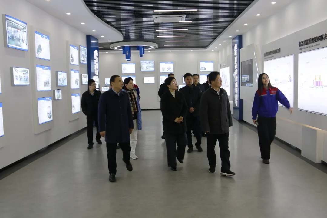 市政協黨組書記、主席孟慶斌一行赴銳智智能開展調研指導工作